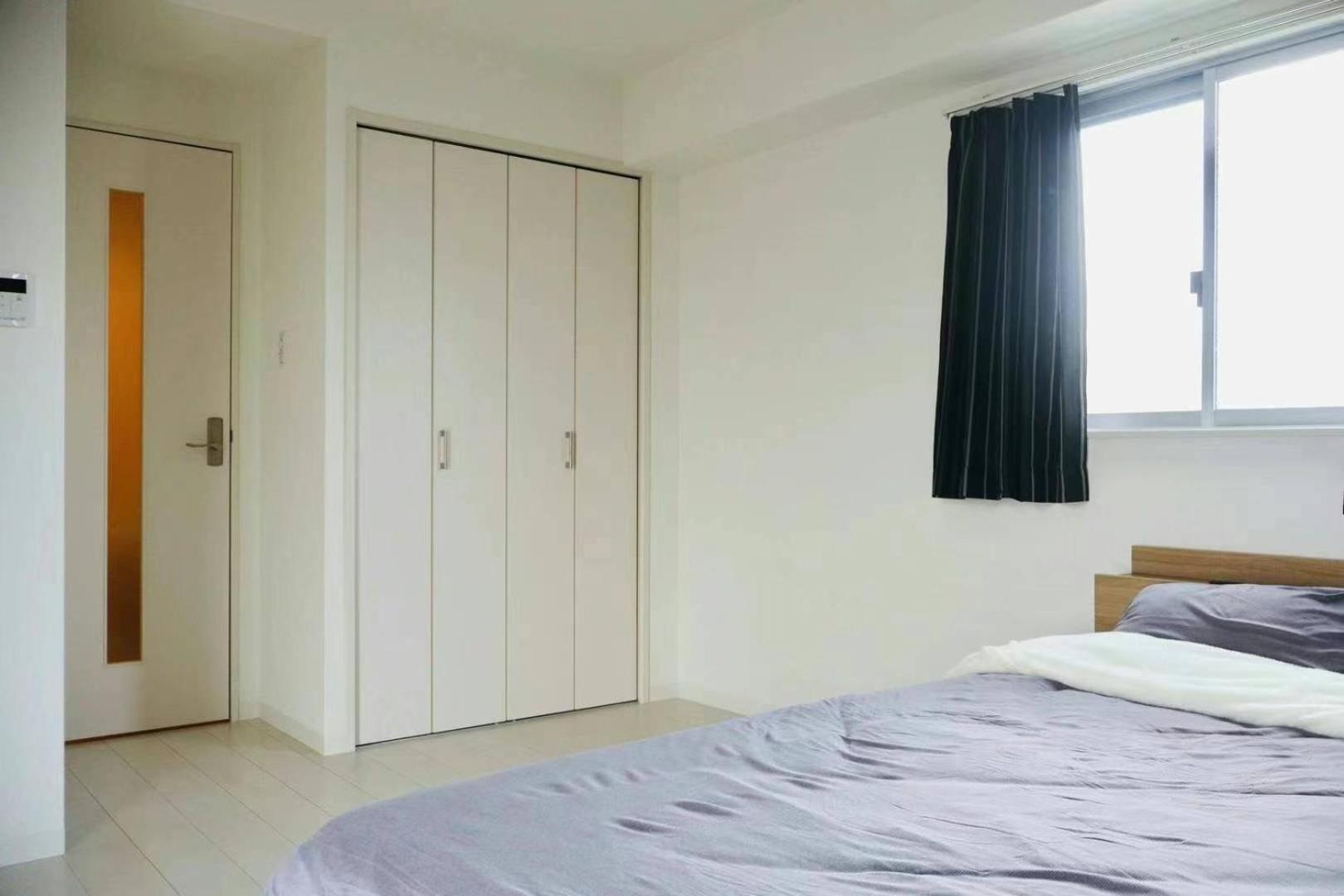 อพาร์ทเม้น Sunrise House Sh701